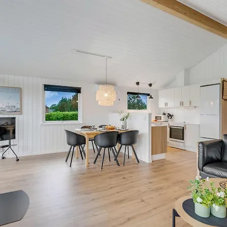 Picabo - 750m To The Fjord By Interhome * Tarm